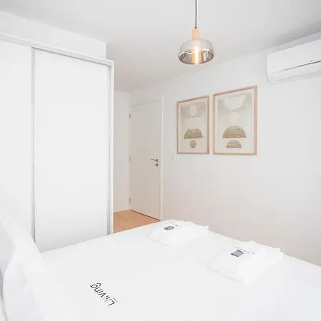 Liiiving In - Modern & Glam Apartment Porto