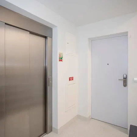 Apartment Liiiving In - Modern & Glam Porto