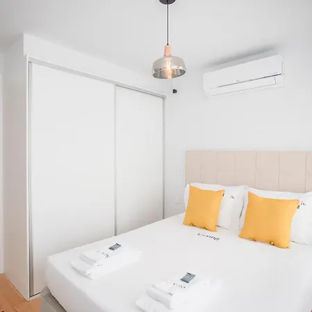 Liiiving In - Modern & Glam * Porto